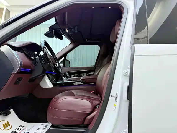 Land Rover Range Rover 2025