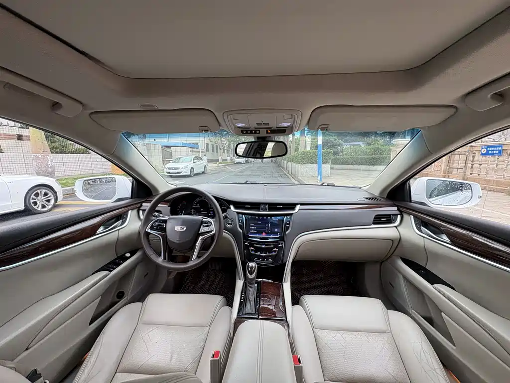Cadillac XTS 2016 — фото 12