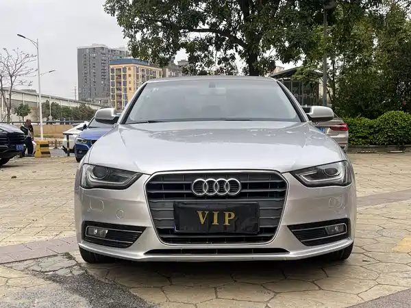 Audi A4L 2014