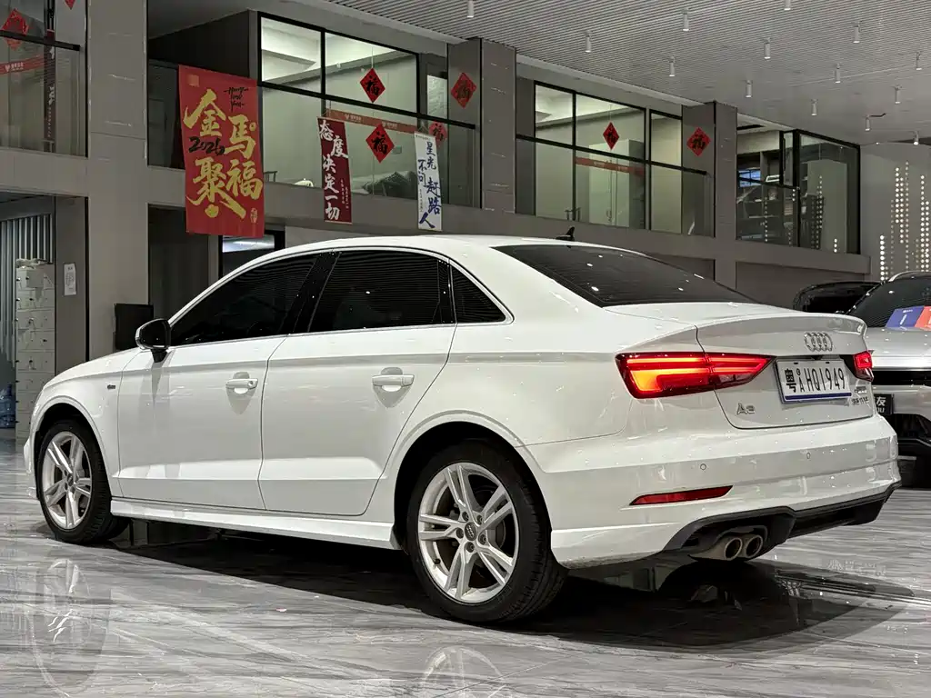 Audi A3 2021 — фото 27