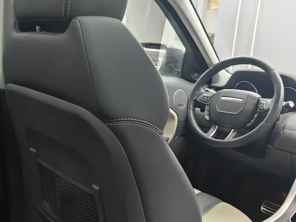 Land Rover Evoque 2014 — фото 9