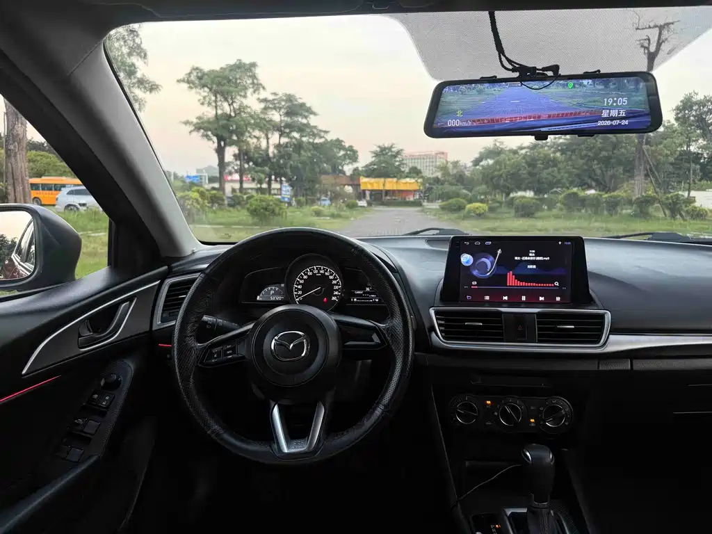 Mazda 3 Angkesela 2019 — фото 11