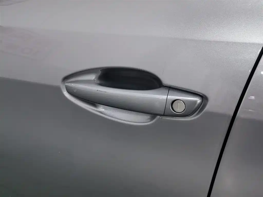Peugeot 308 2018 — фото 18