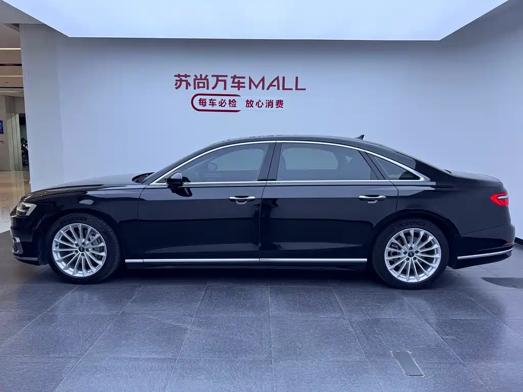 Audi A8 2021 — фото 2