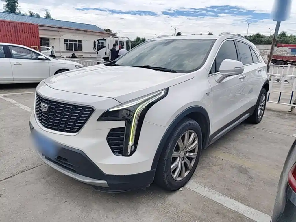 Cadillac XT4 2020 — фото 1
