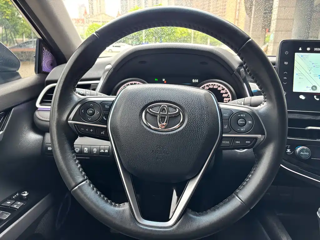 Toyota Camry 2023 — фото 15
