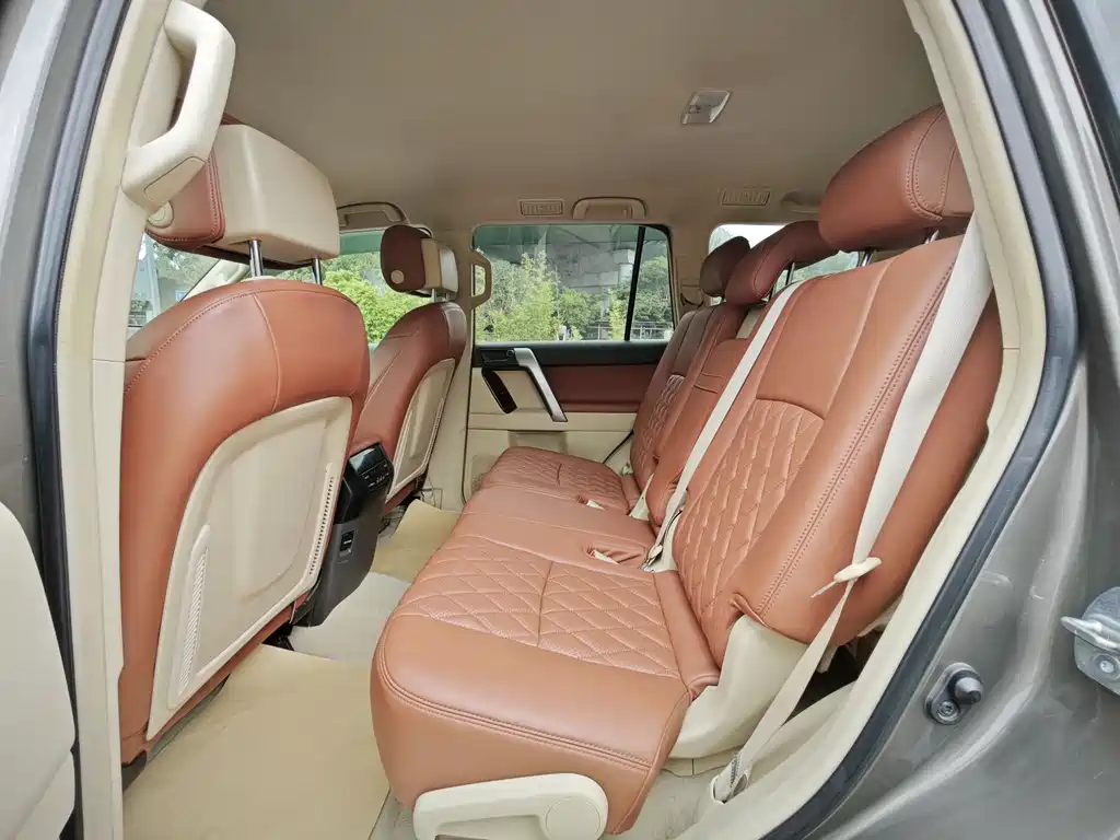 Toyota Prado 2016 — фото 10