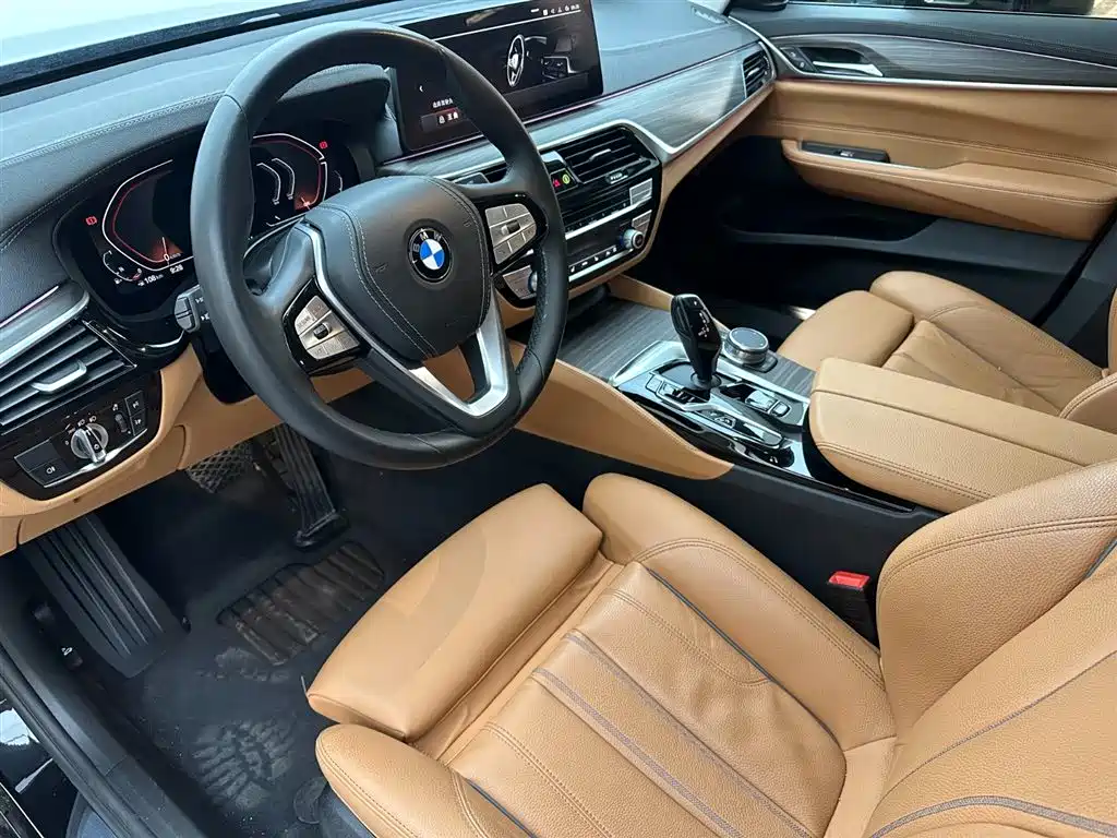 BMW 6 Series GT 2024 — фото 8