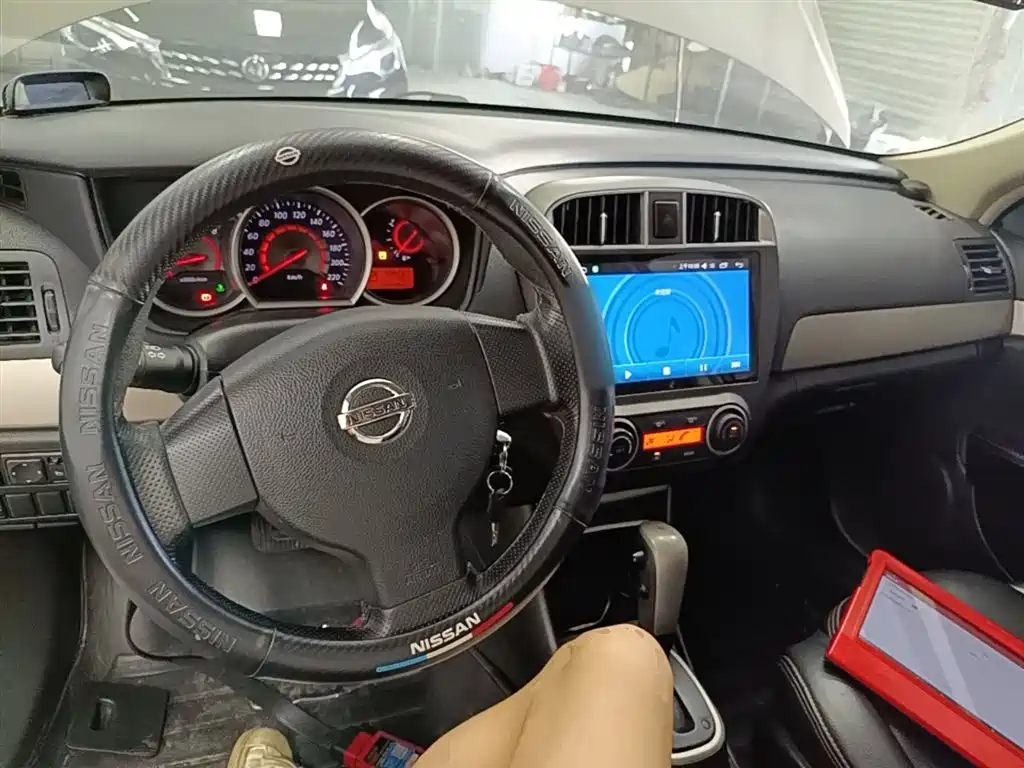 Nissan Sylphy 2012