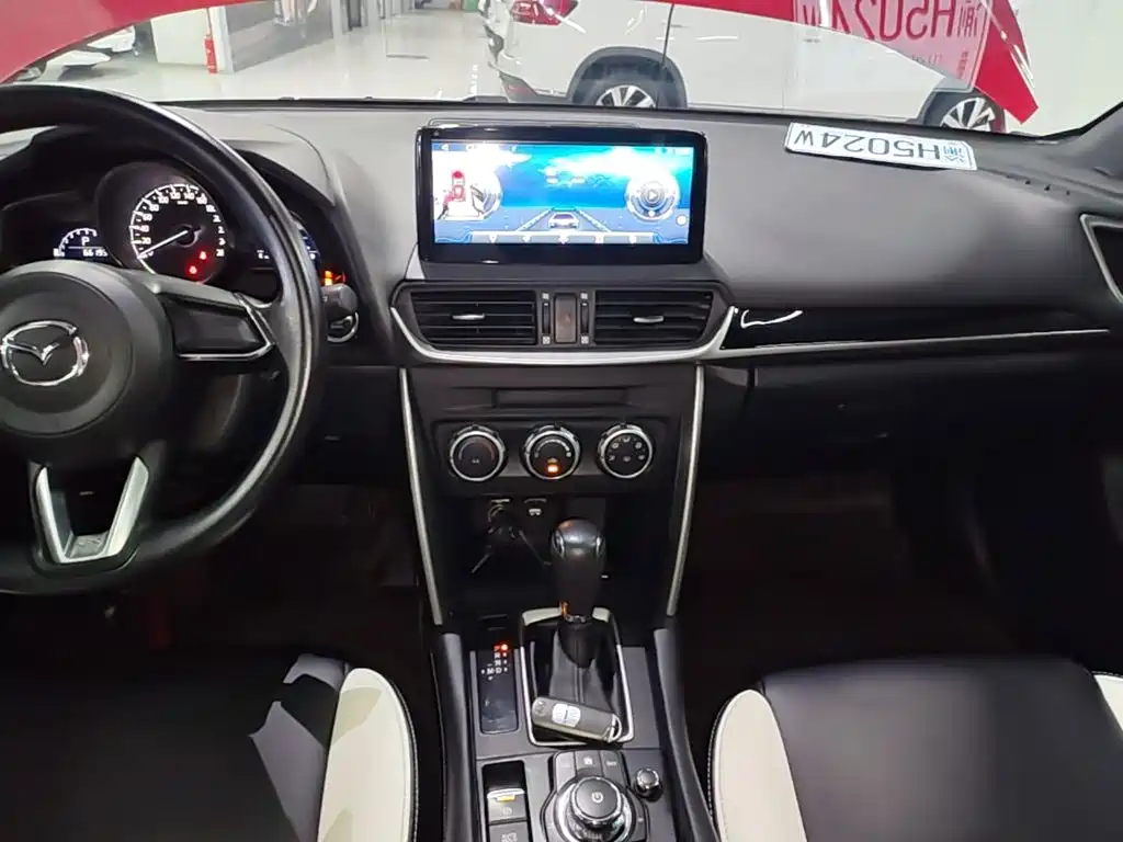Mazda CX-4 2019 — фото 13