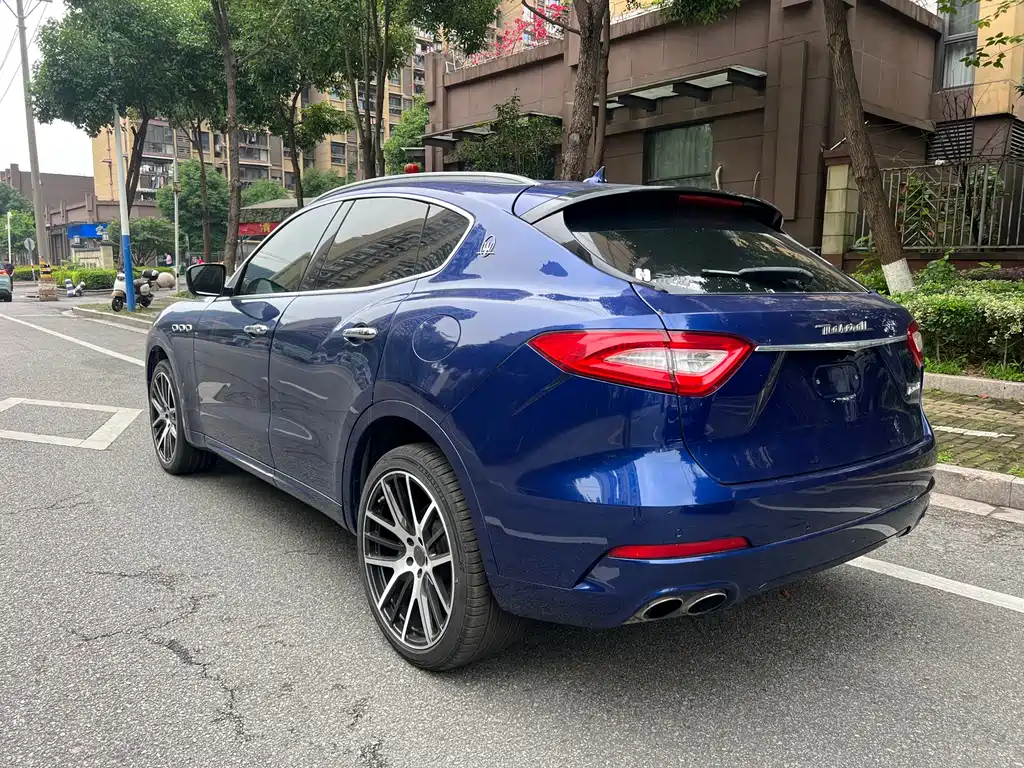 Maserati Levante 2016 — фото 7