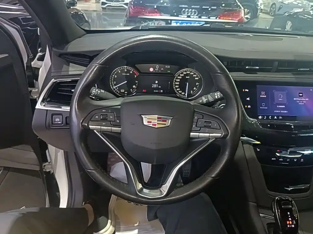Cadillac XT6 2019 — фото 11
