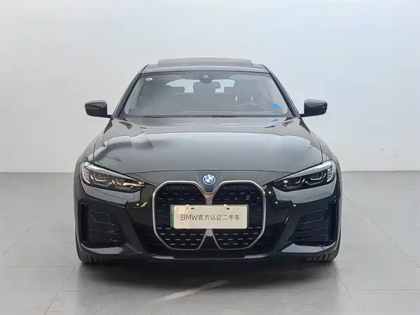 BMW i4 2025