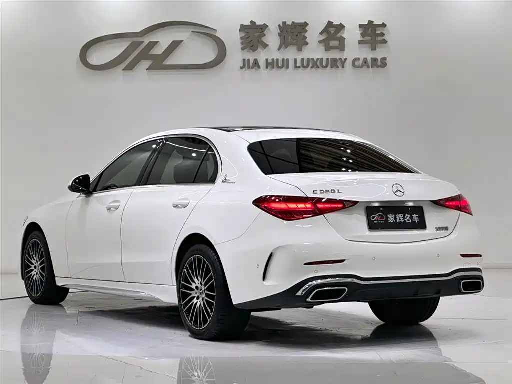 Mercedes-Benz C-Class 2024