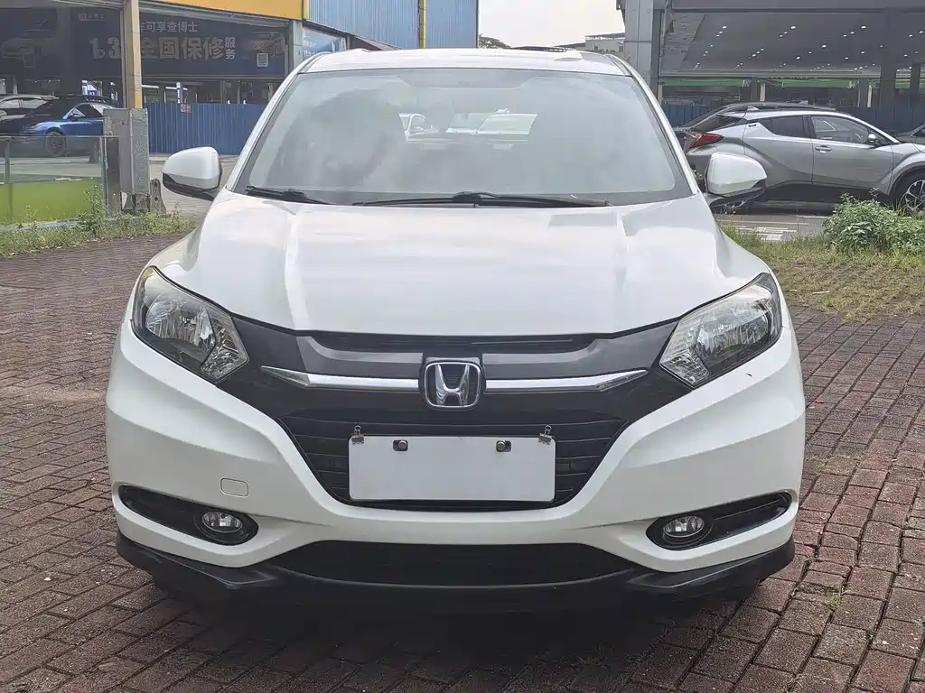 Honda Vezel 2016