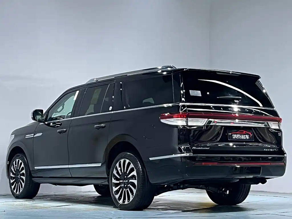 Lincoln Navigator 2026 — фото 27