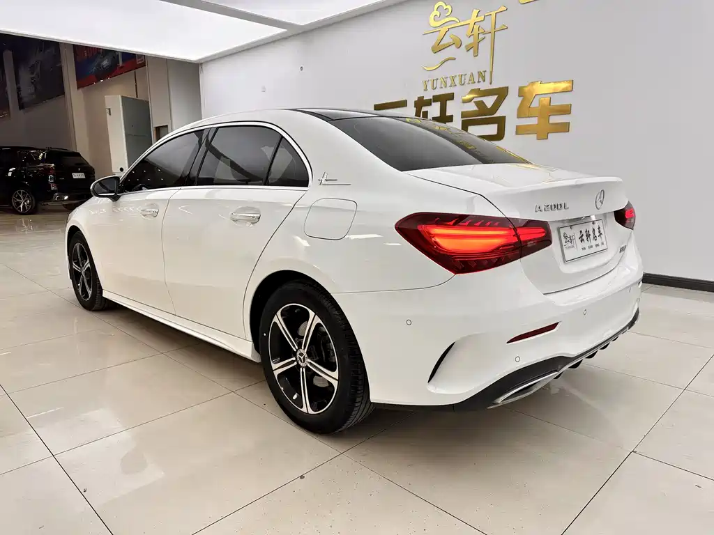 Mercedes-Benz A-Class 2023 — фото 14