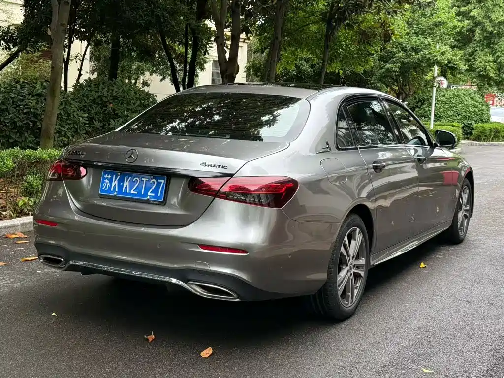 Mercedes-Benz E-Class 2022 — фото 7