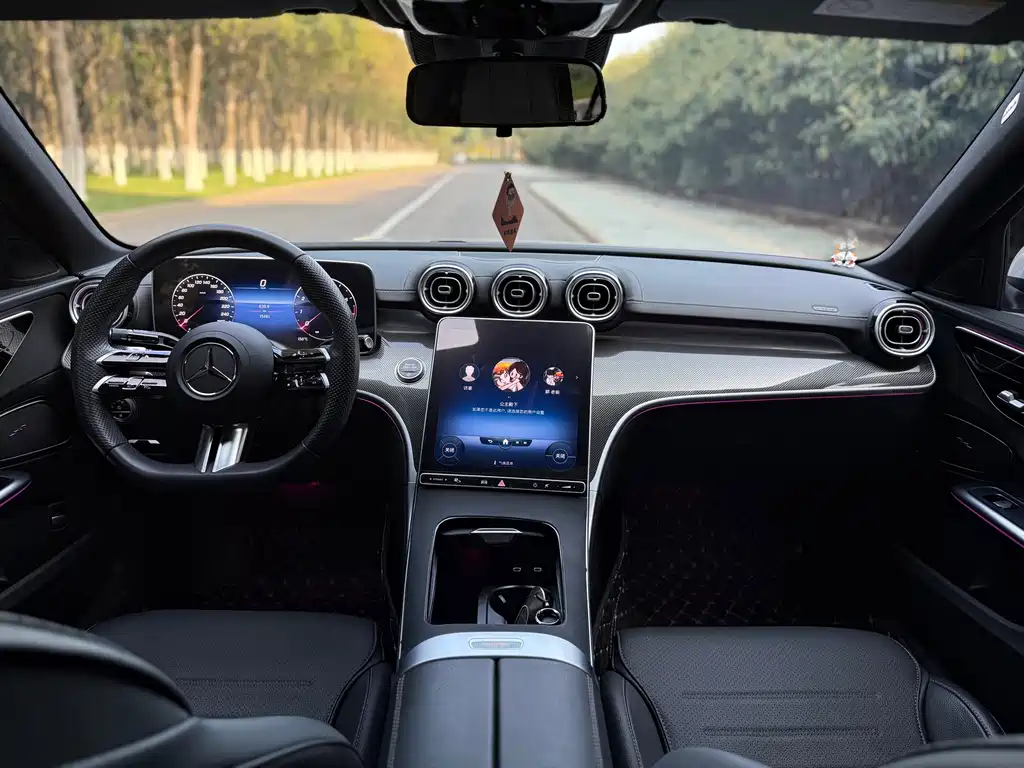 Mercedes-Benz C-Class 2023 — фото 6