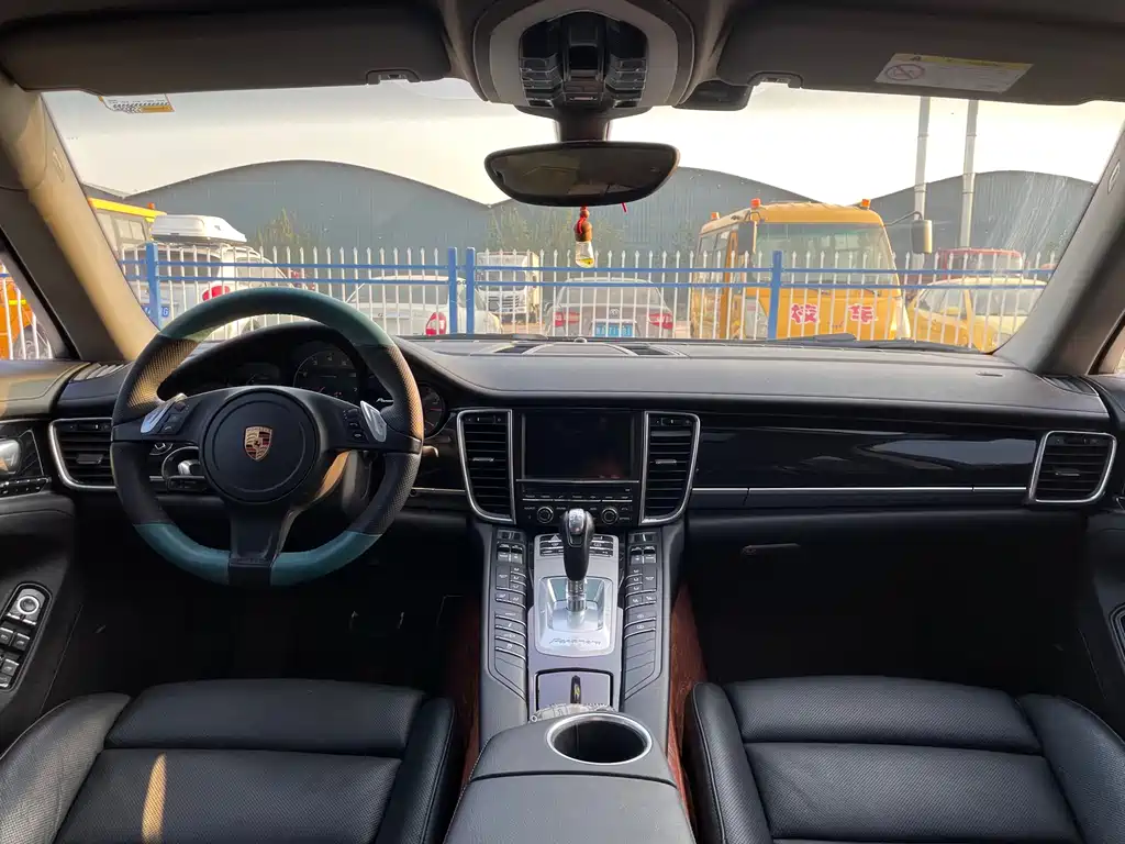 Porsche Panamera 2016 — фото 14