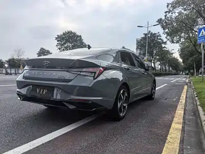 Hyundai Elantra 2021