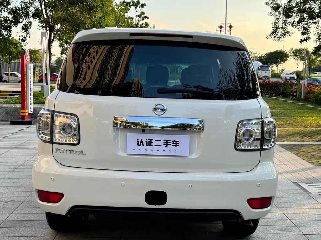 Nissan Patrol 2018 — фото 10
