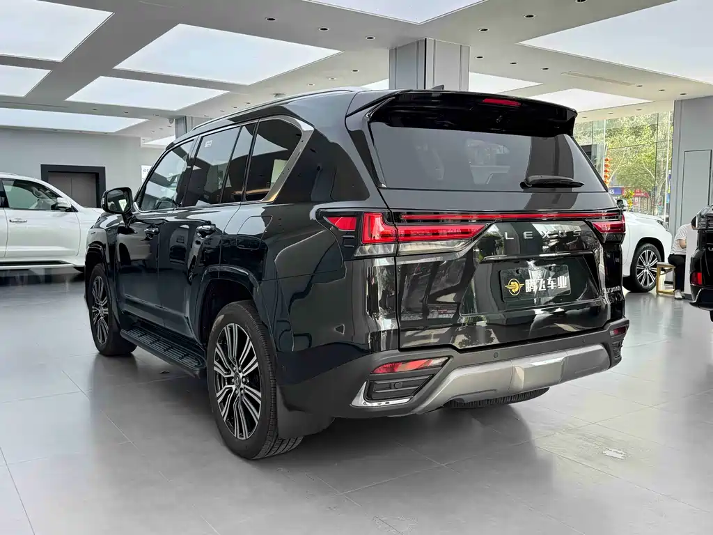 Lexus LX 2026 — фото 16