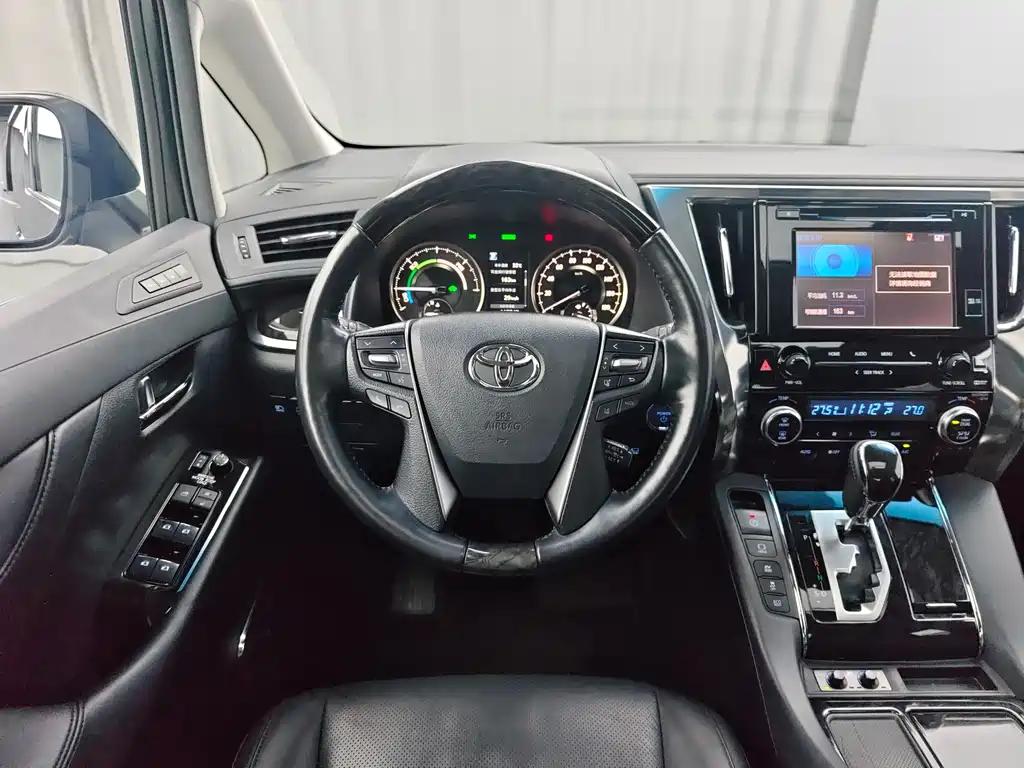 Toyota Vellfire 2019 — фото 14