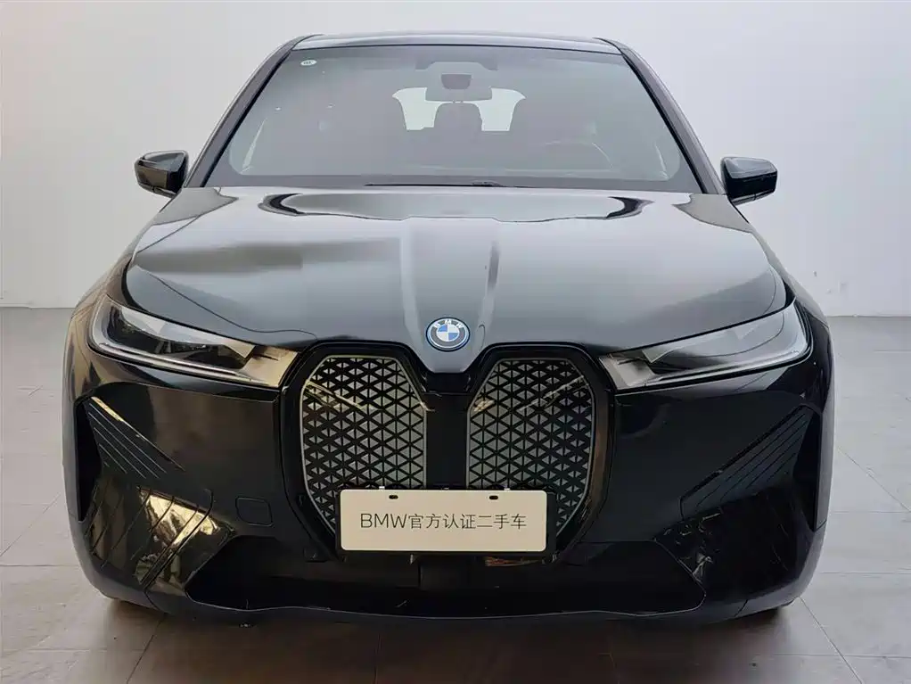 BMW iX 2023