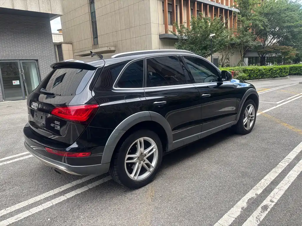 Audi Q5 2018 — фото 24