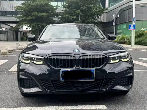 BMW 3 Series 2022