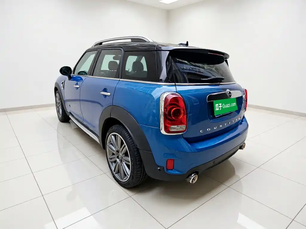 MINI Countryman 2019 — фото 25