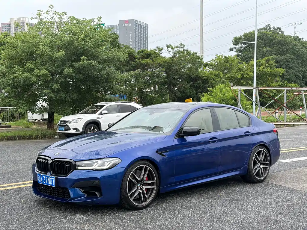 BMW M5 2021 — фото 1