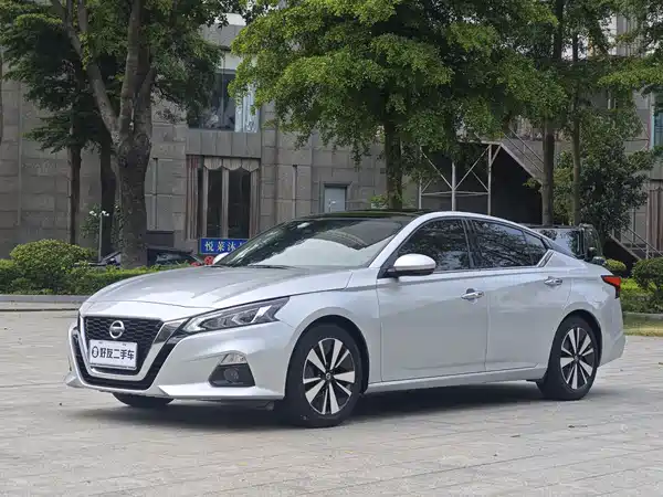 Nissan Teana 2021