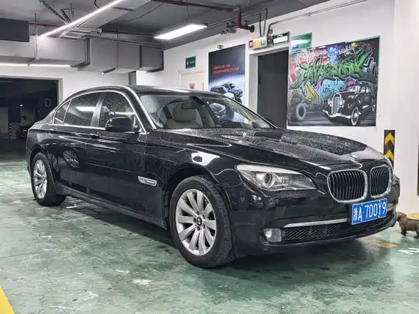 BMW 7 Series 2009