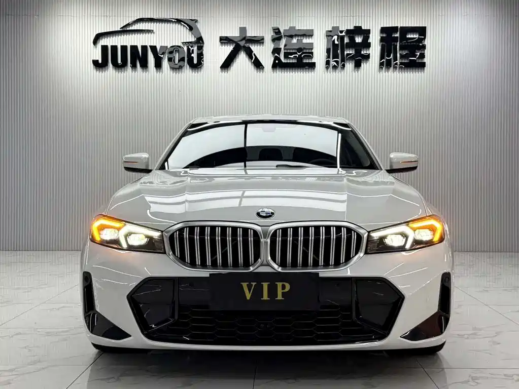 BMW 3 Series 2022