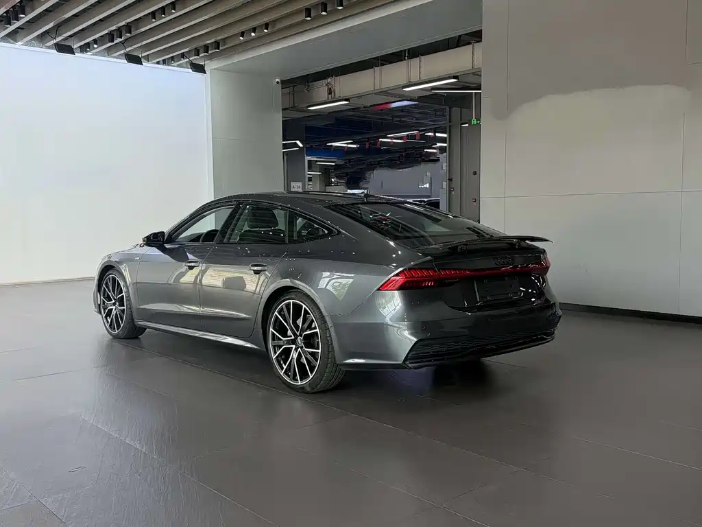 Audi A7 2021 — фото 15