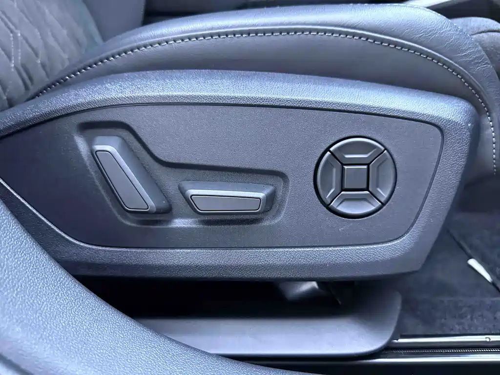 Audi A3 2022 — фото 11