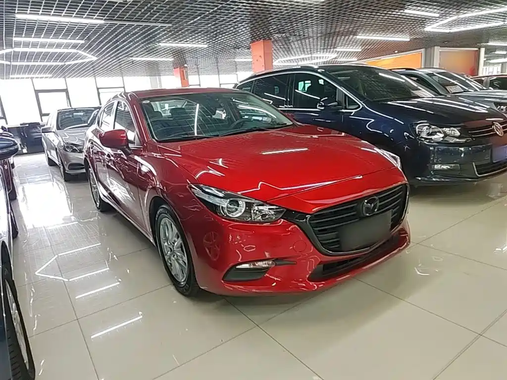 Mazda 3 Axela 2019 — фото 4