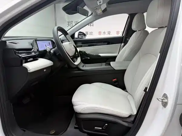 Geely Galaxy L6 2024
