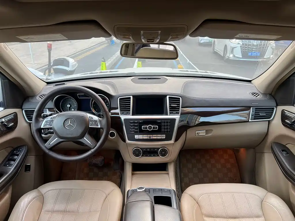 Mercedes-Benz GL-Class 2015 — фото 7