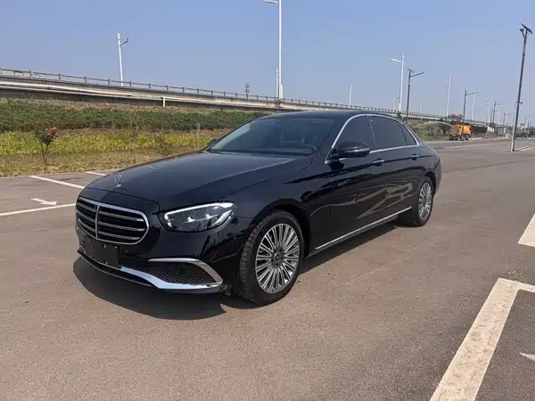 Mercedes-Benz E-Class 2023