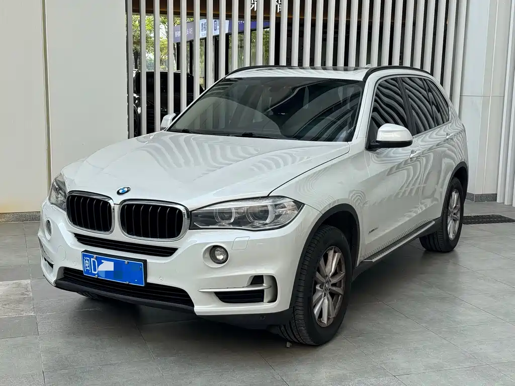 BMW X5 2015 — фото 1