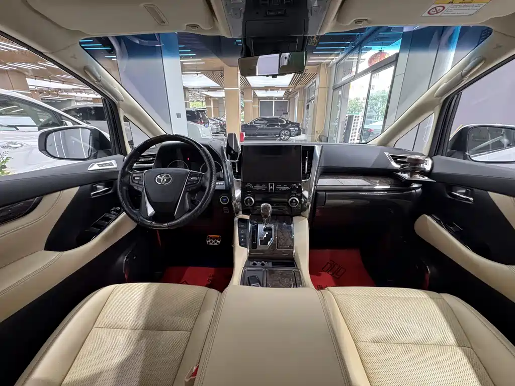 Toyota Vellfire 2022 — фото 15