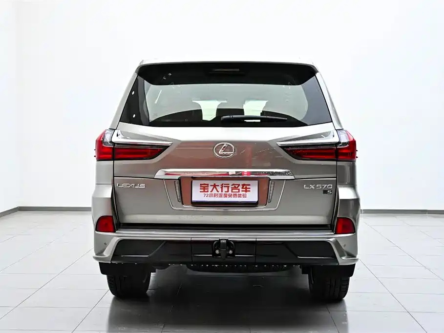 Lexus LX 2018 — фото 8