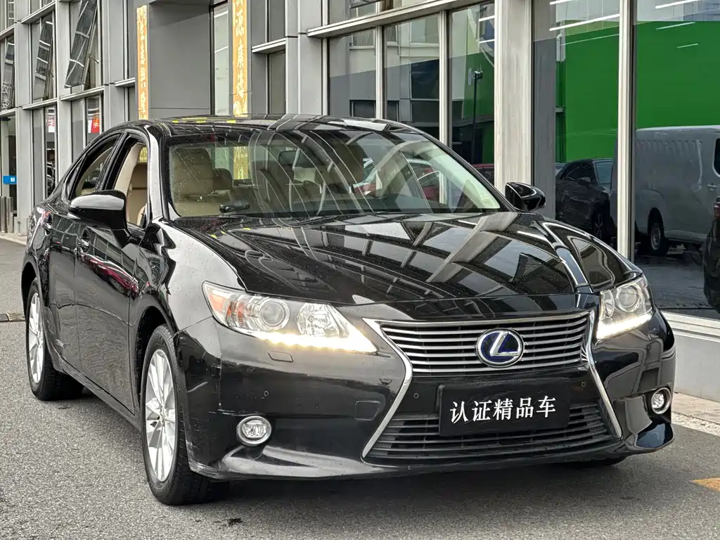 Lexus ES 2014 — фото 3