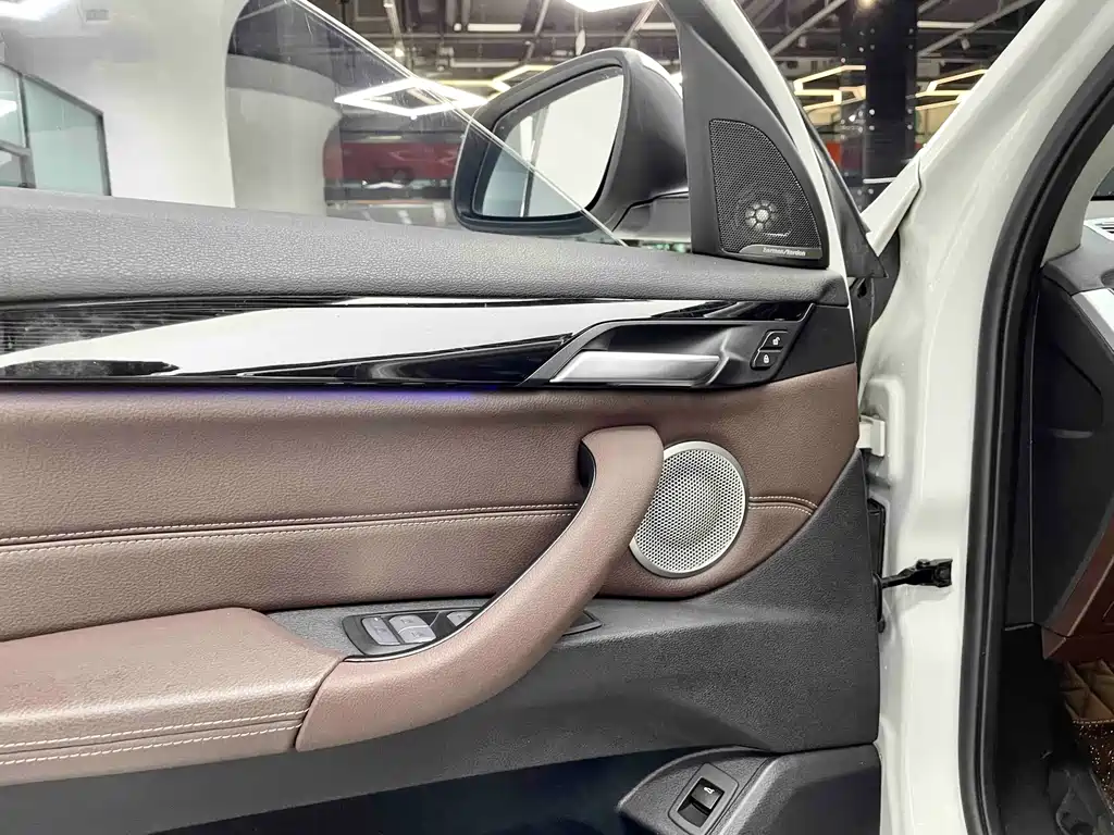 BMW X1 2021 — фото 14