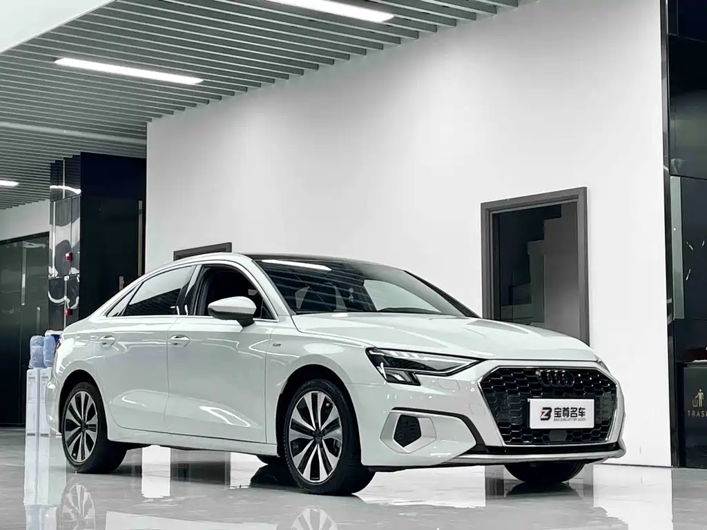 Audi A3 2021 — фото 3