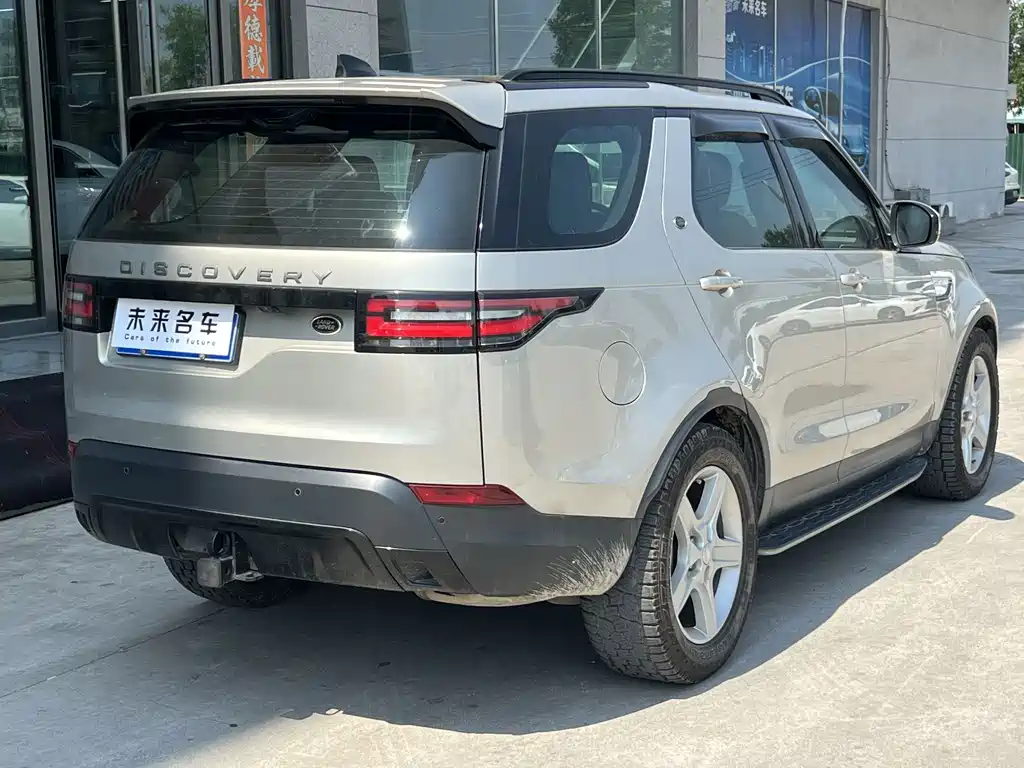 Land Rover Discovery 2018 — фото 11