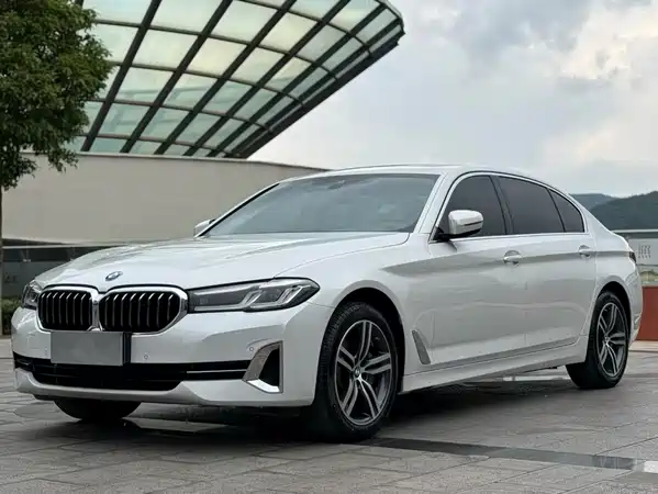 BMW 5 Series 2023